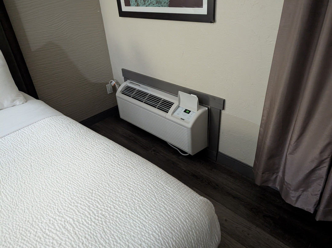 Fairway Inn and Suites, an Ascend Collection Hotel主图