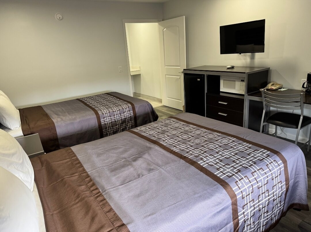 Continental Inn & Suites Nacogdoches主图