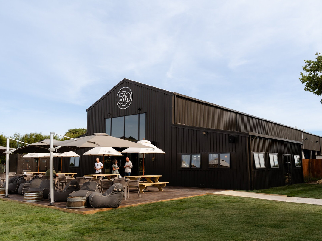 Shed Five Thirty Estate-Puketapu必去景点