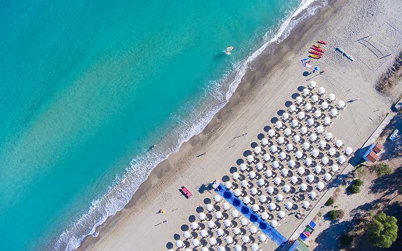 Voi Baia Di Tindari Resort-泳池
