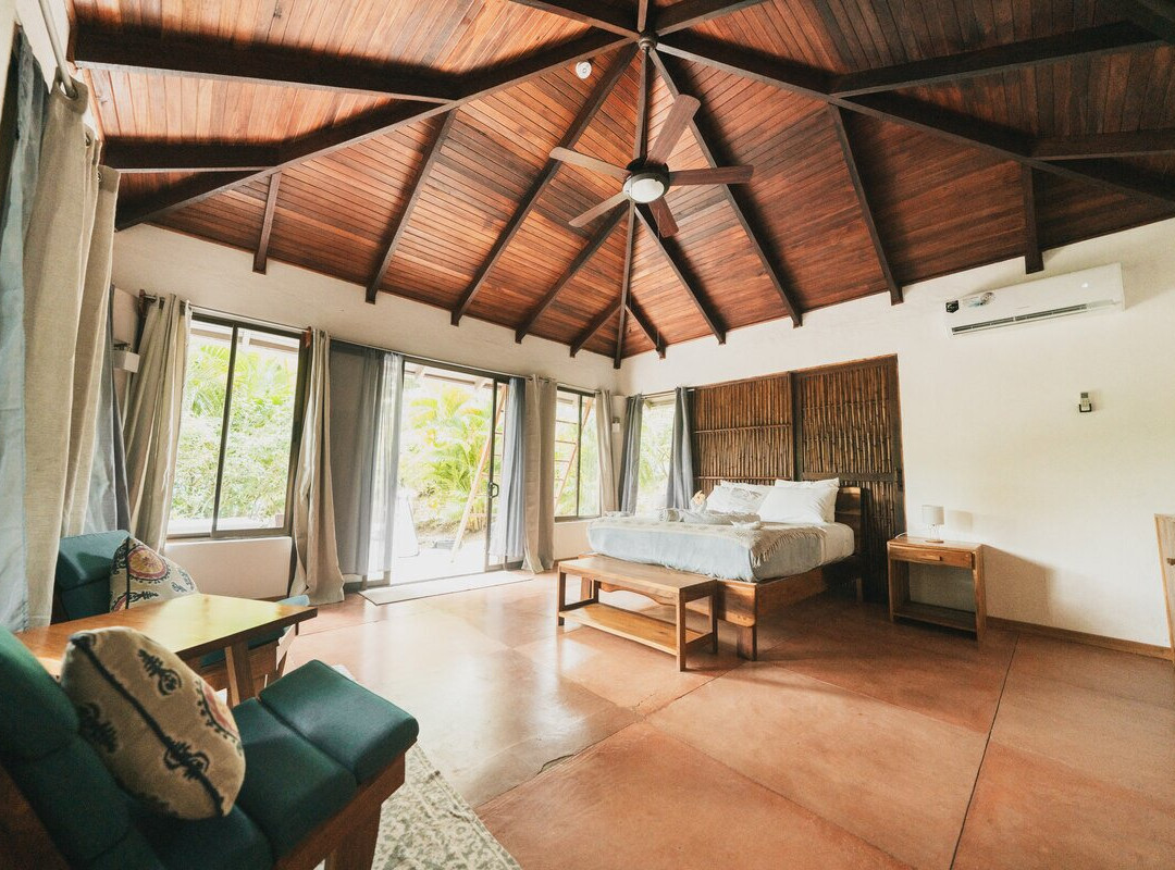 Lapoint Surf Camp Costa Rica