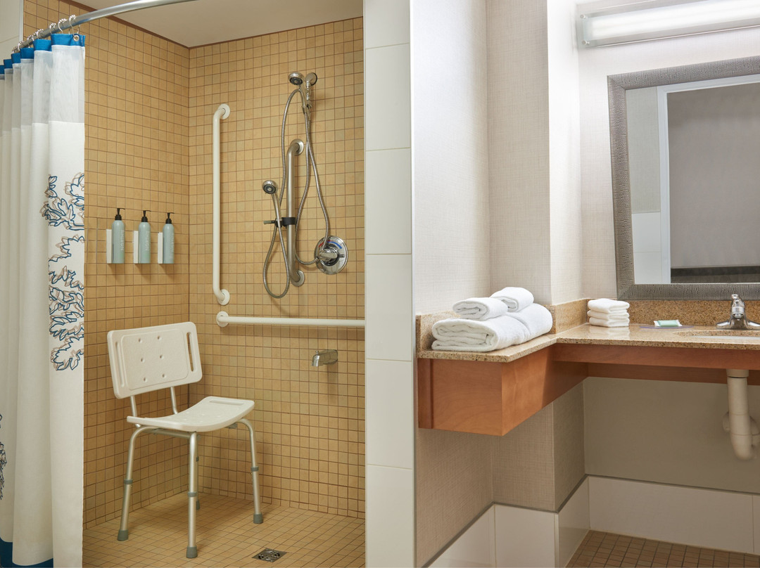 金斯顿水之边缘万豪居家酒店主图