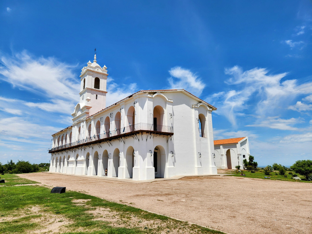 Replica Del Historico Cabildo de 1810-La Punta必去景点