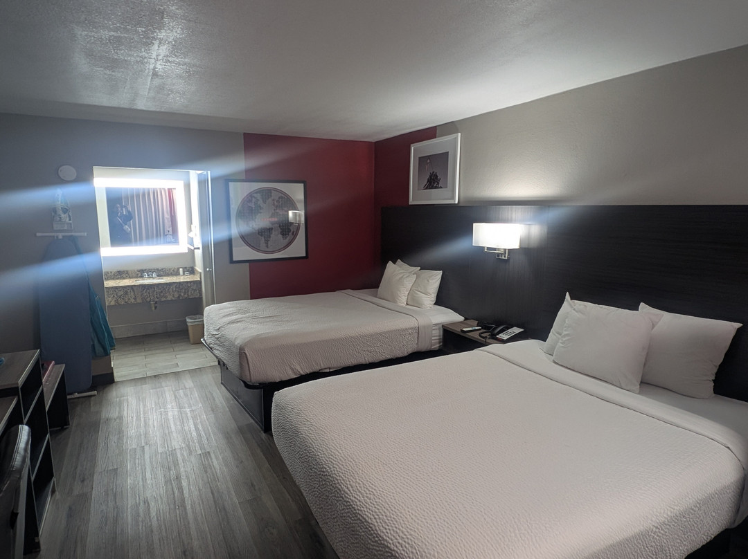 Ramada by Wyndham Cocoa主图