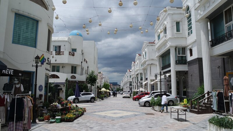 Blue Crystal Village-牙山市必去景点
