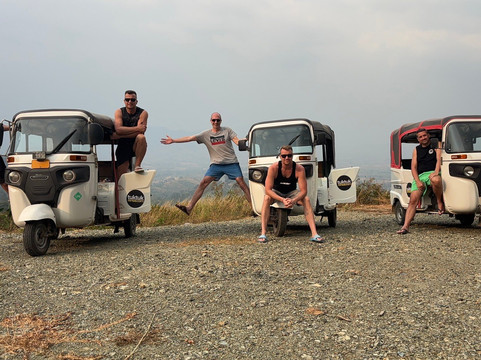 tuktuk rental cambodia