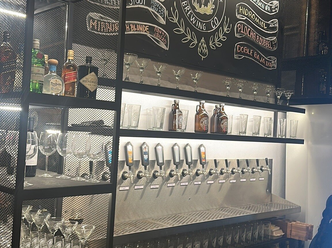 Yenekamu Brewing Brewpub
