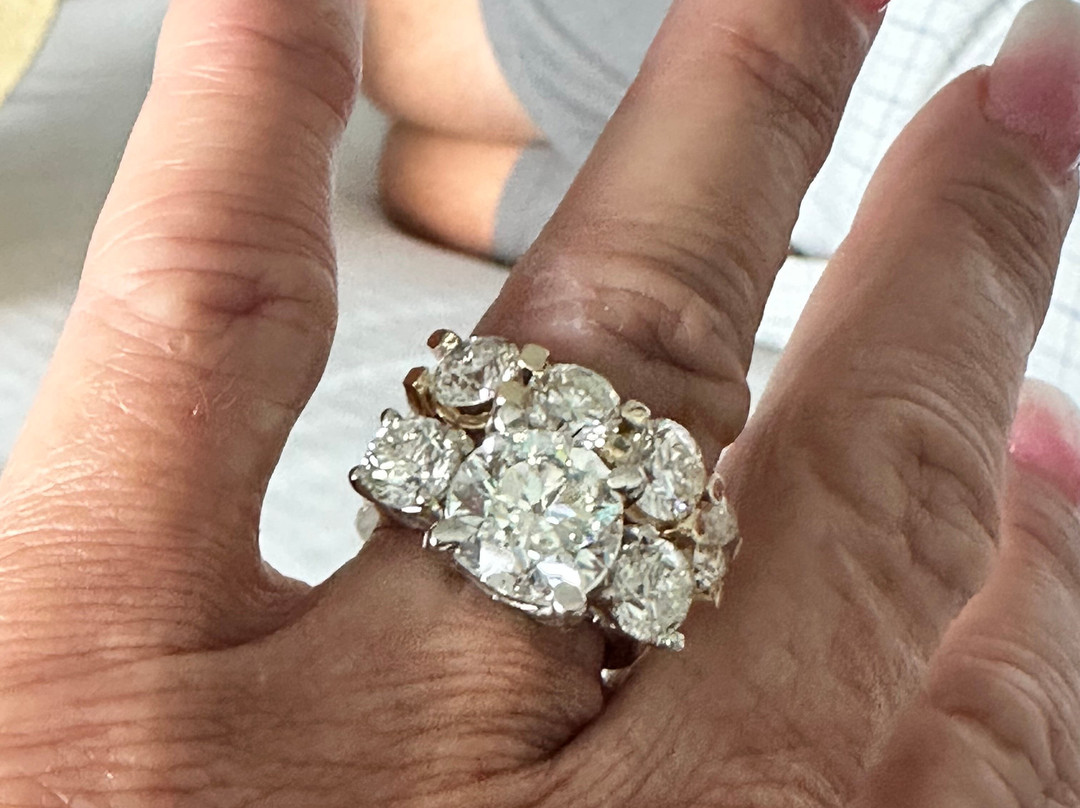 Gold Mine Fine Jewelry-圣 托马斯必去景点