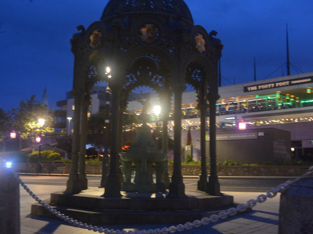 Queen Victoria Fountain-当莱瑞必去景点