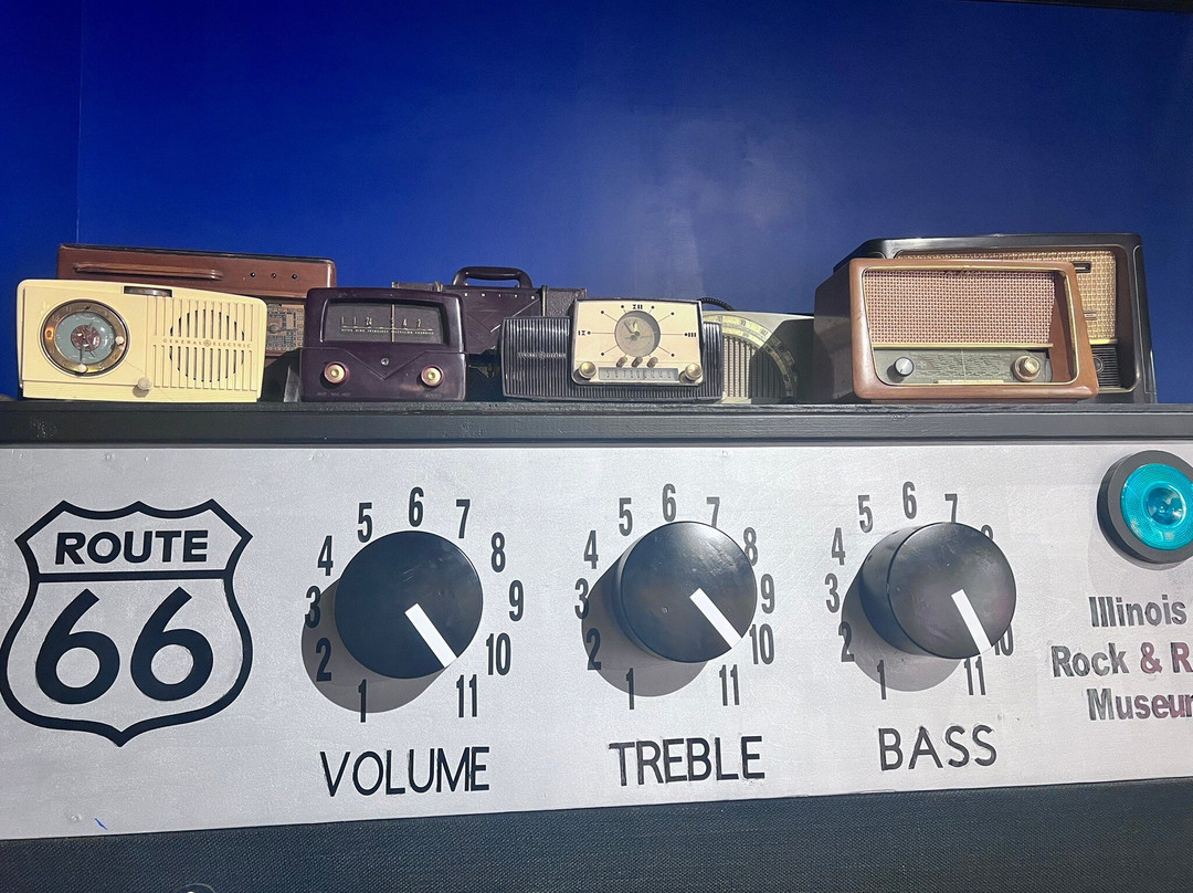 Illinois Rock & Roll Museum on Route 66