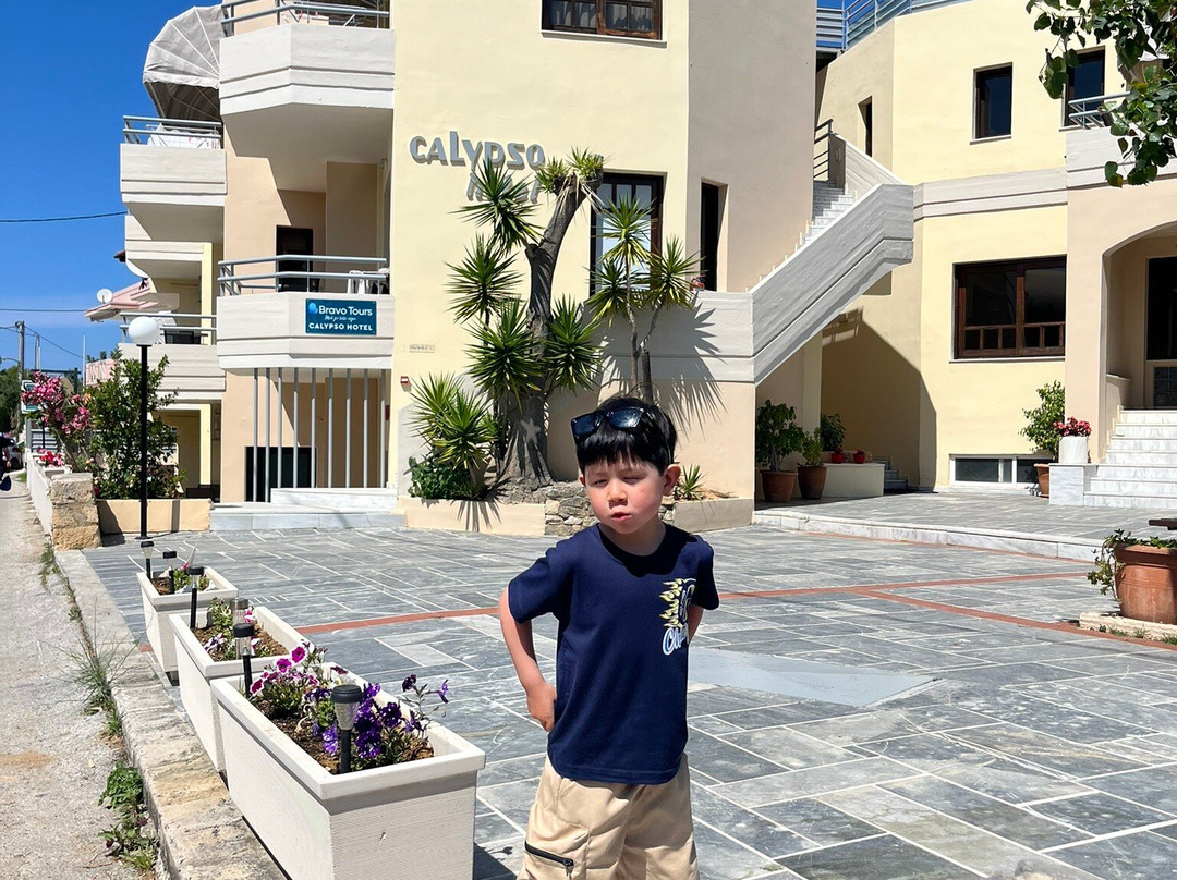 Calypso Apartments主图