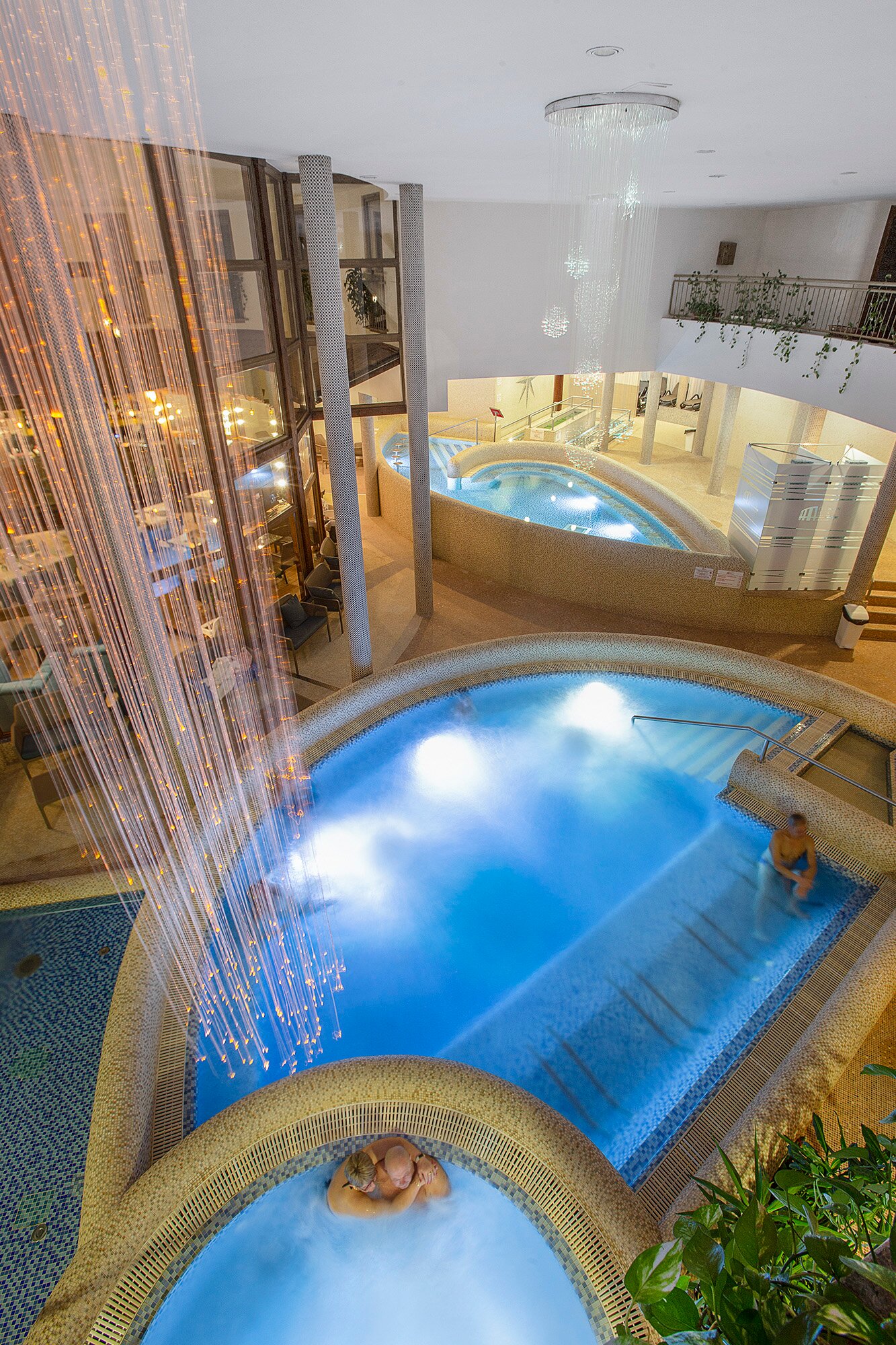 Colosseum Hotel Morahalom-泳池