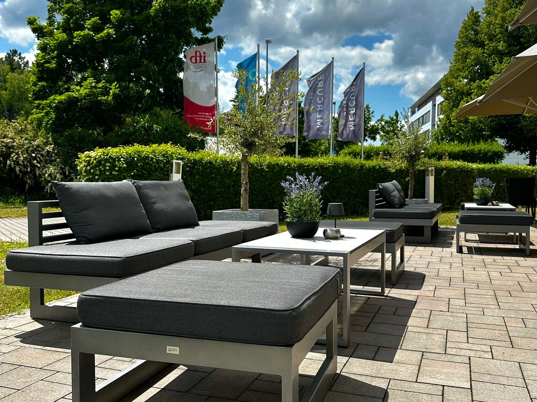 斯图加特格林根美居酒店主图