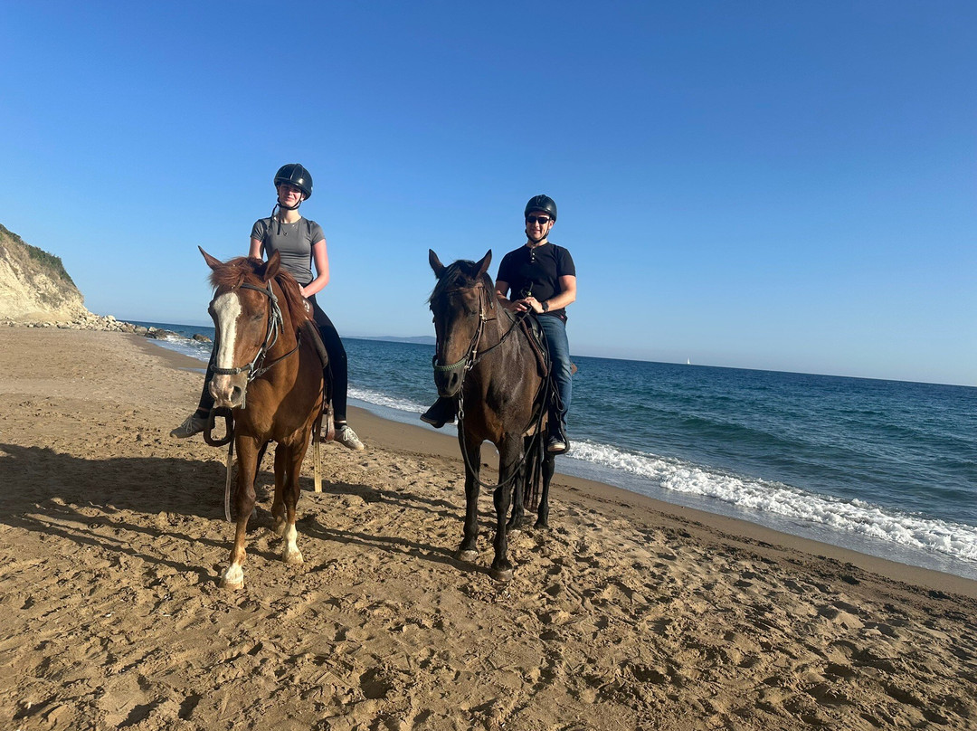 Horseland Kavos-Kavos必去景点