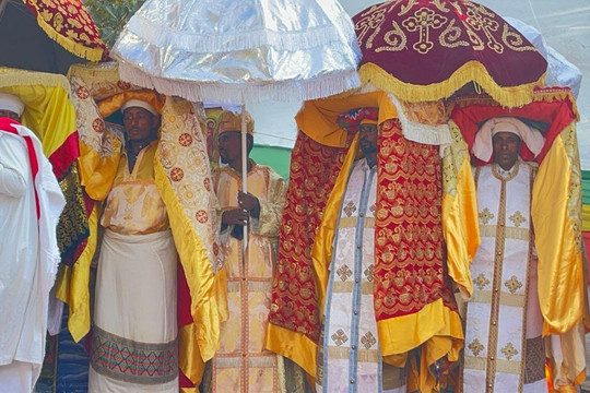 Addis Mercato tours-拉利贝拉必去景点