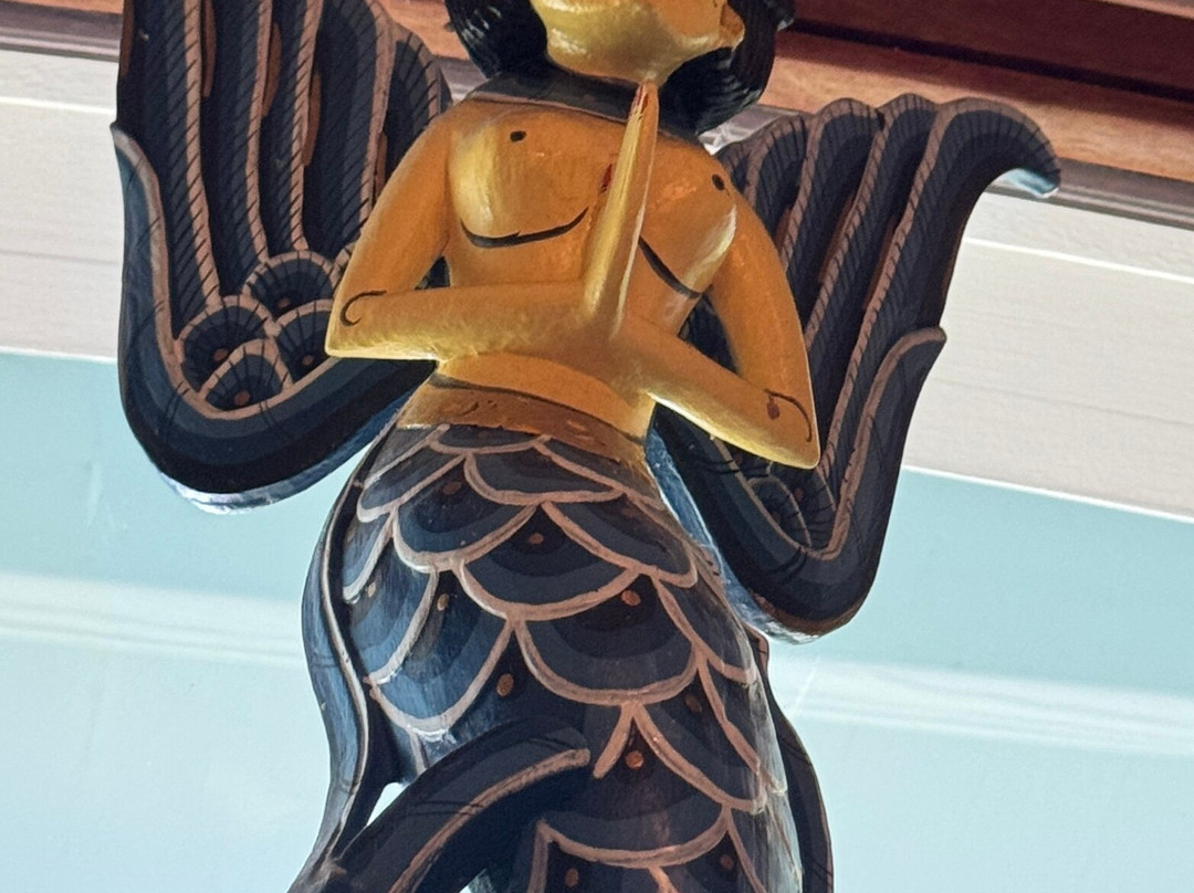 The Mermaid & The Alligator主图