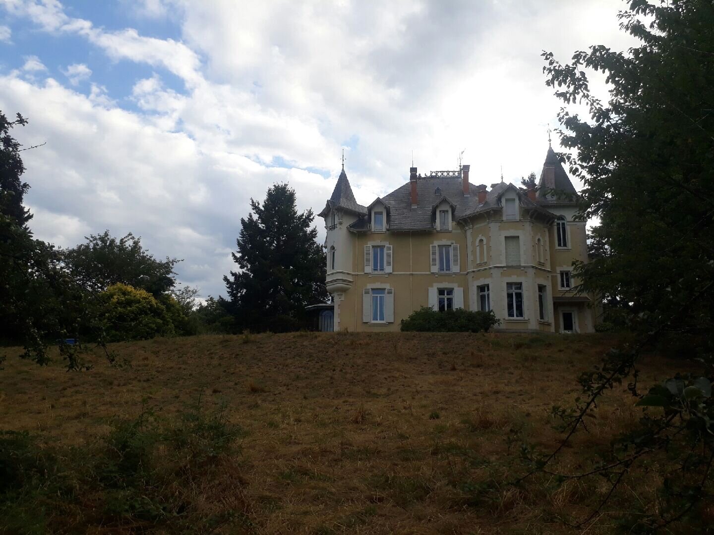 勒多玛尼德斯苏克斯住宿加早餐旅馆-官方