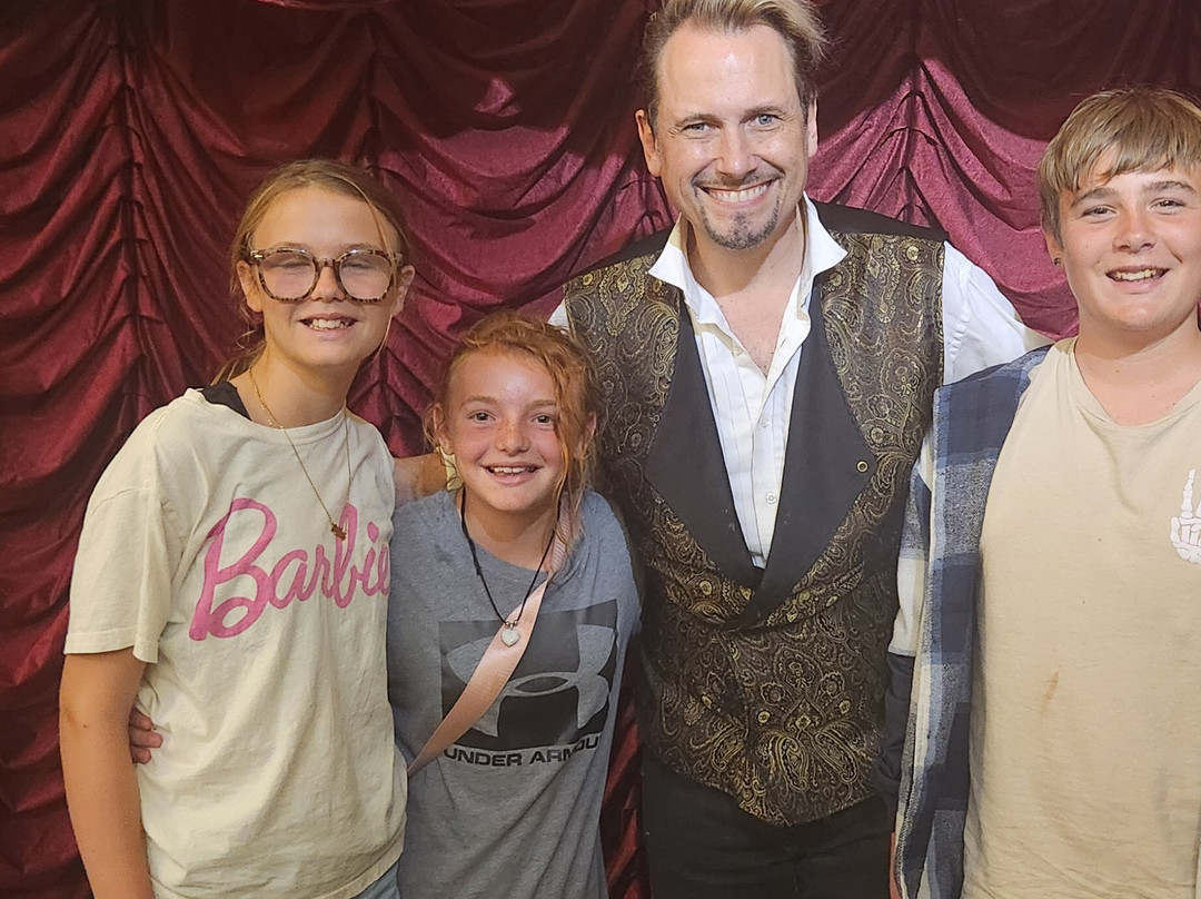 Intrigue Theater-尤里卡斯普林斯必去景点