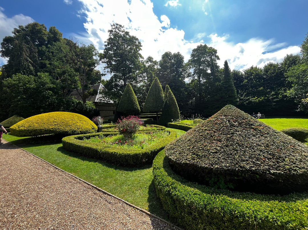 Boutemont castle and gardens-Ouilly-le-Vicomte必去景点