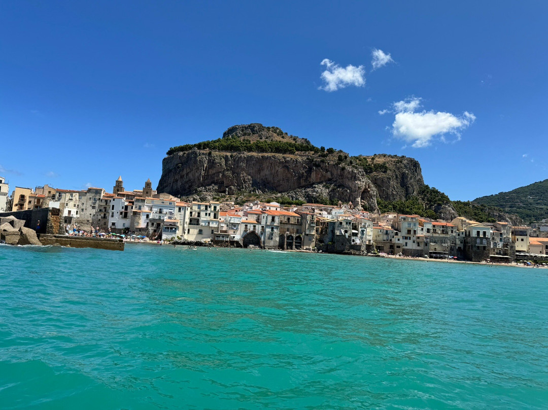 Marina Service Cefalu-切法卢必去景点