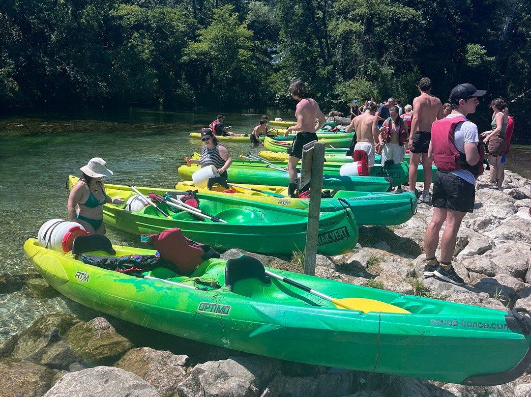Kayak Vert Canoe-泉水小镇必去景点
