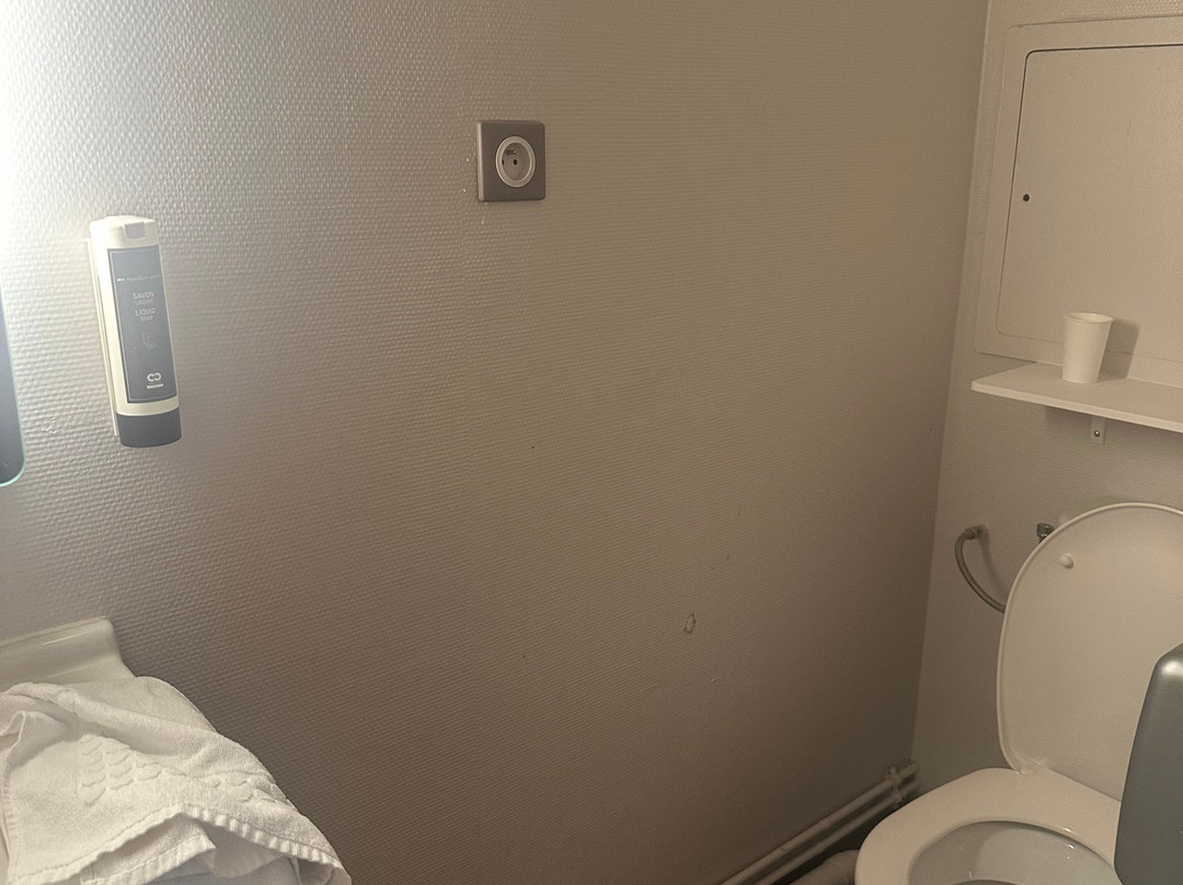 B&B HOTEL Louveciennes主图