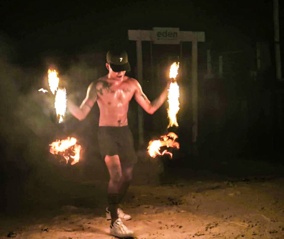 Eden Beach Resort By EHM主图