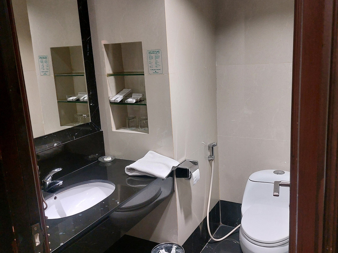 翡翠花园酒店主图