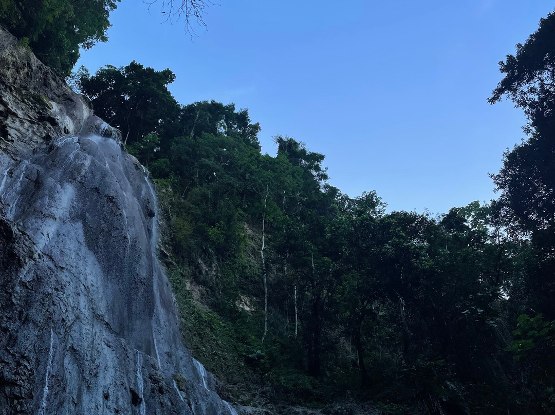 Nonsuch Falls-Drapers必去景点