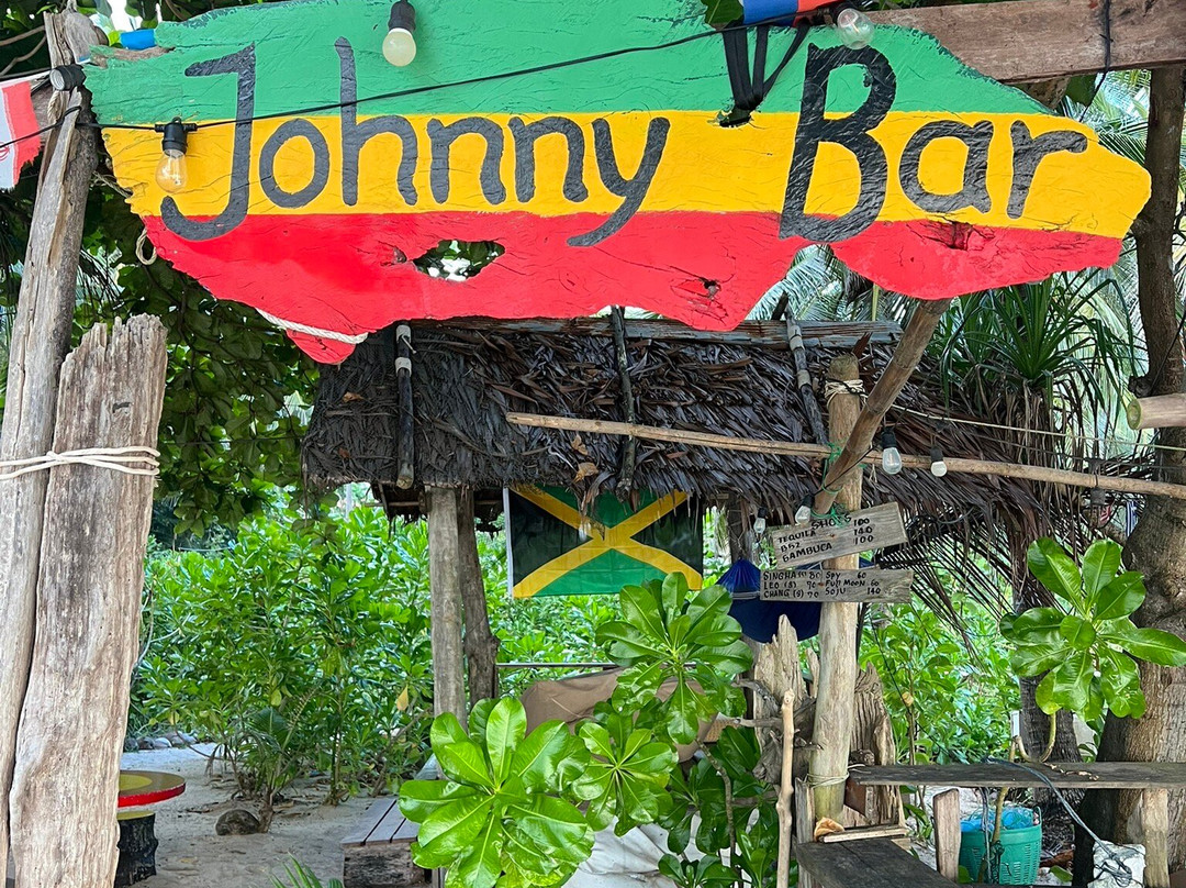 Johnny Bar-卡农必去景点