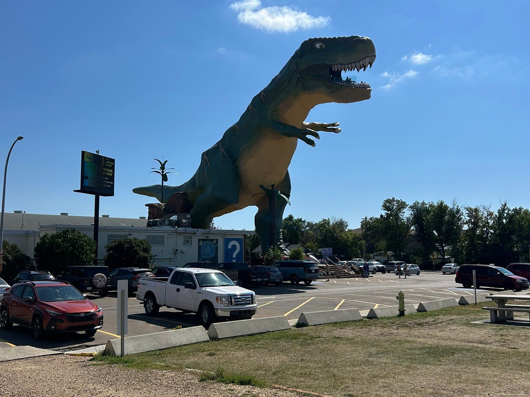 World's Largest Dinosaur-德兰赫勒必去景点