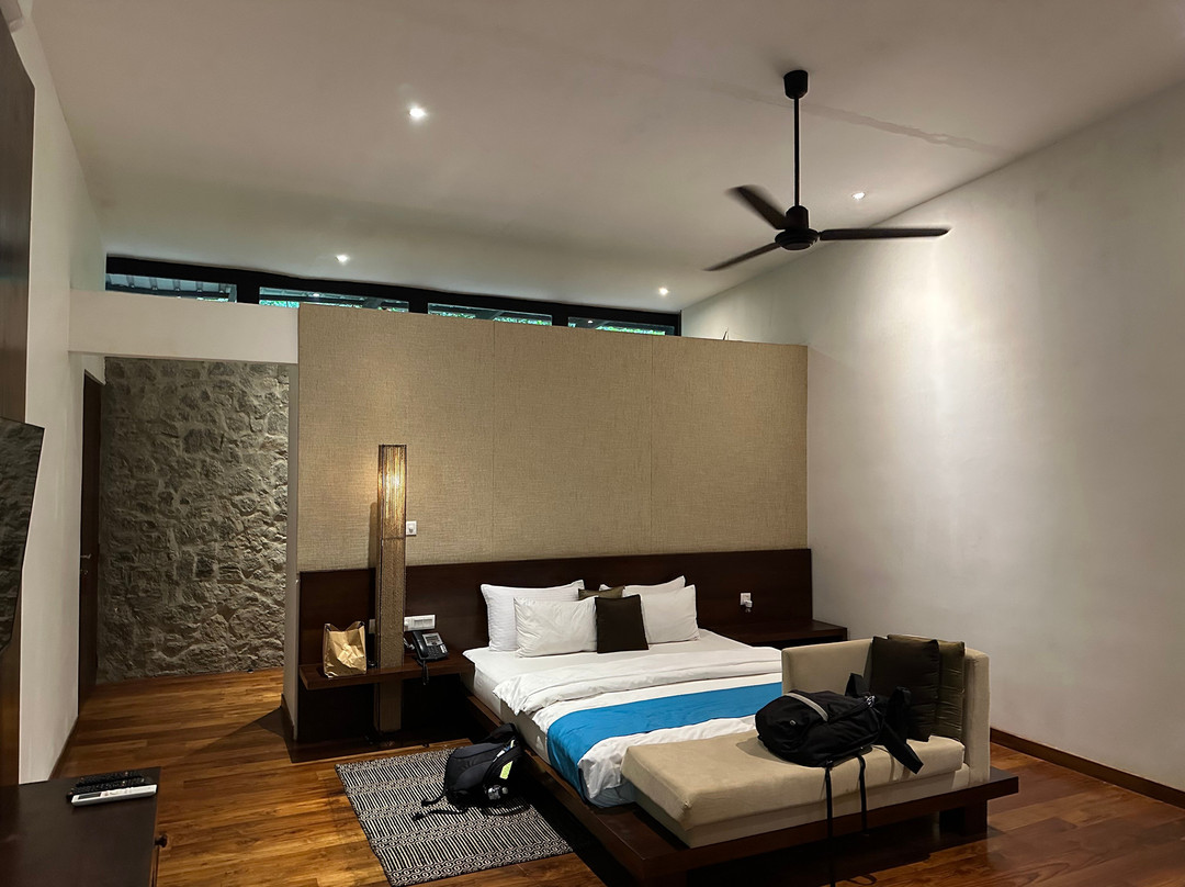 Palmstone Retreat主图