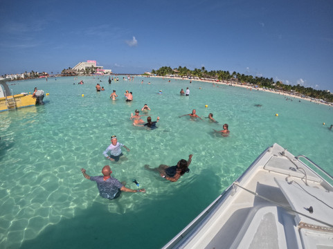 Underwater Mexico-普拉亚德尔卡曼必去景点