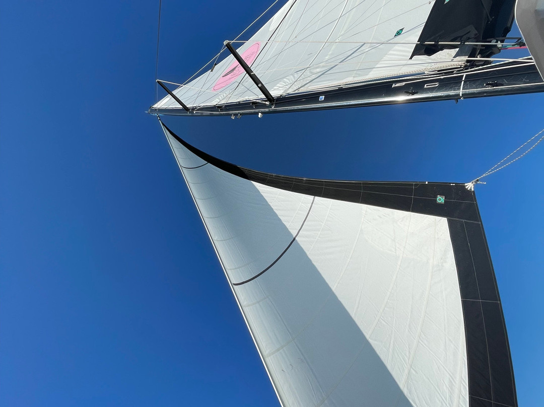 Caseneuve Maxi Catamaran-Baden必去景点