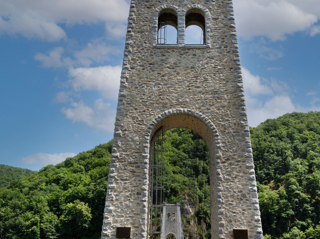 Viaduc des Rochers Noirs-Soursac必去景点