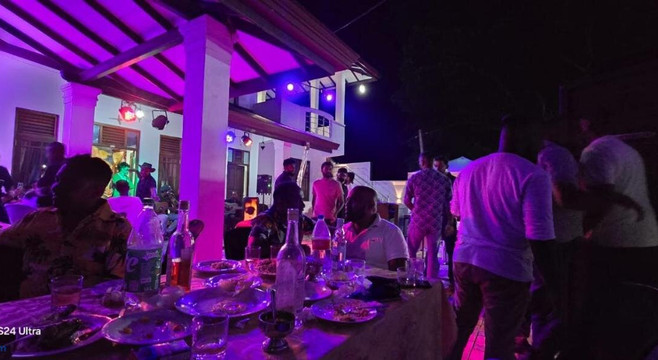 Crown Hotel Balangoda