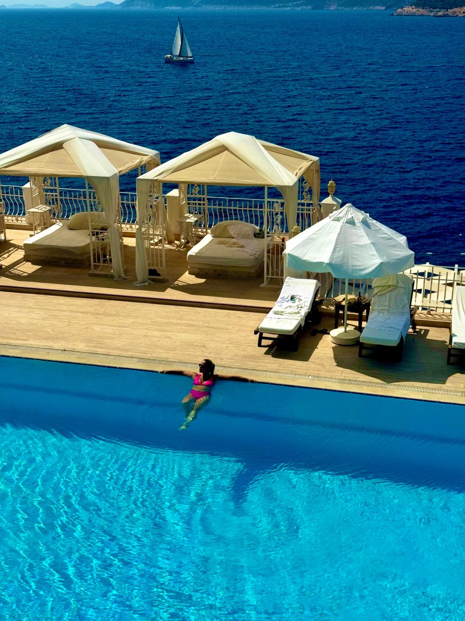 Lukka Exclusive Hotel-泳池