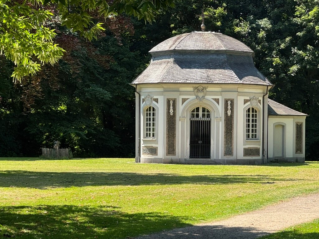 Jagdschloss Falkenlust-布吕尔必去景点