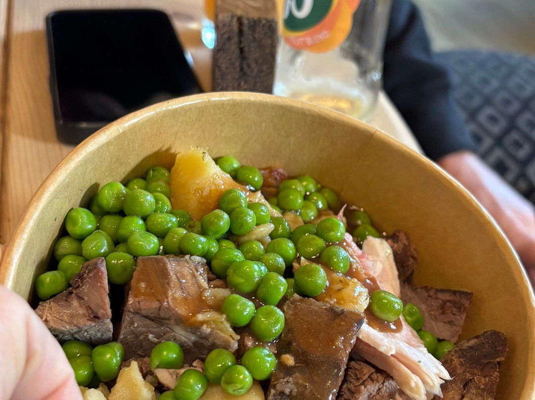 Queens Head Bar and Restaurant