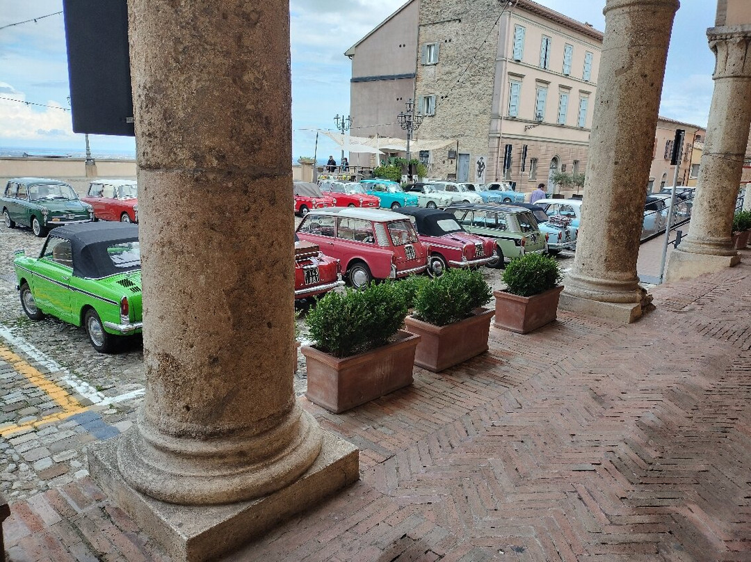 Piazza Della Libertà-贝尔蒂诺罗必去景点