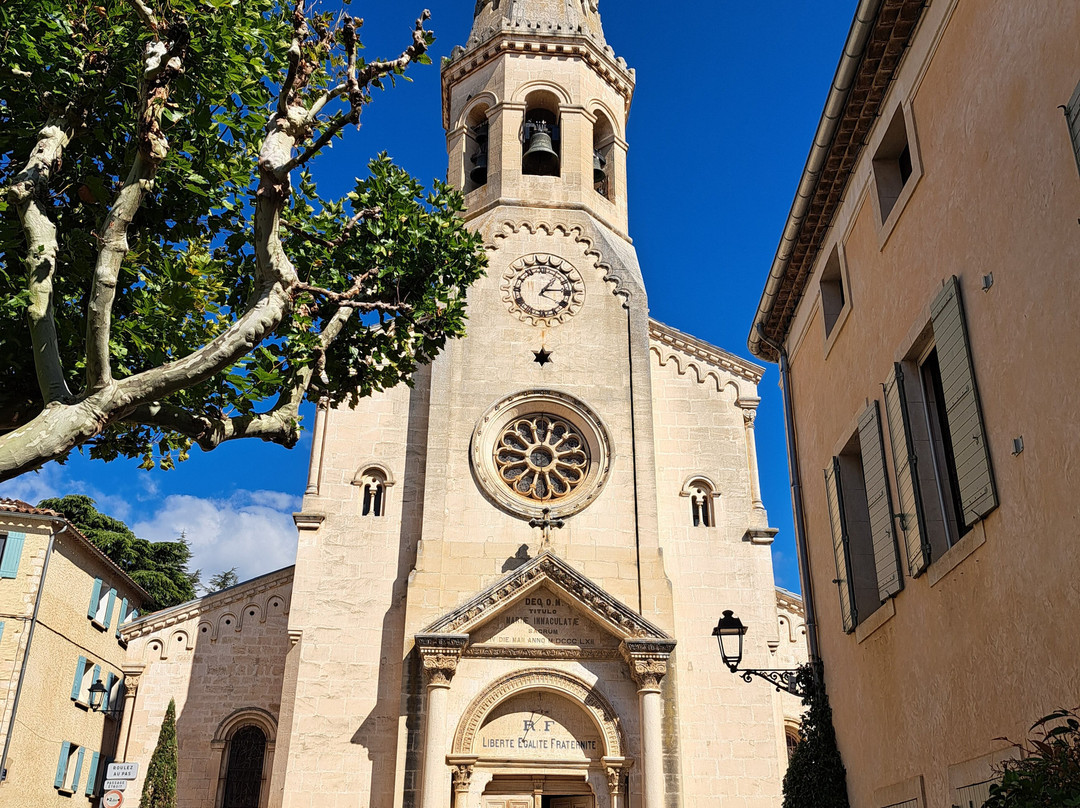 Eglise de Saint Etienne-Saint-Saturnin-les-Apt必去景点