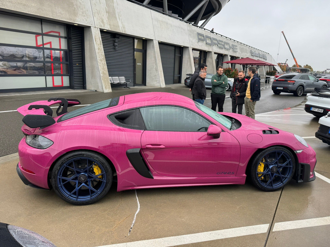Porsche Werk Leipzig Tor 1-莱比锡必去景点