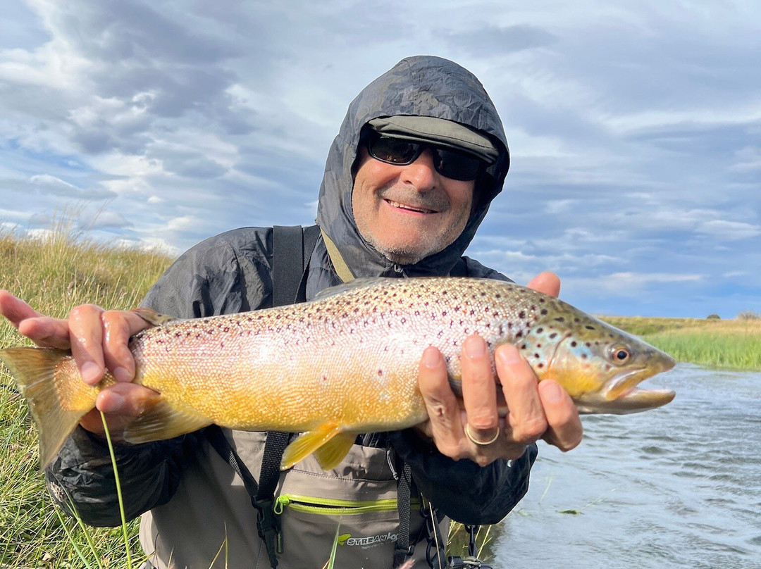 Mosquero Fly Fishing-纳塔莱斯港必去景点