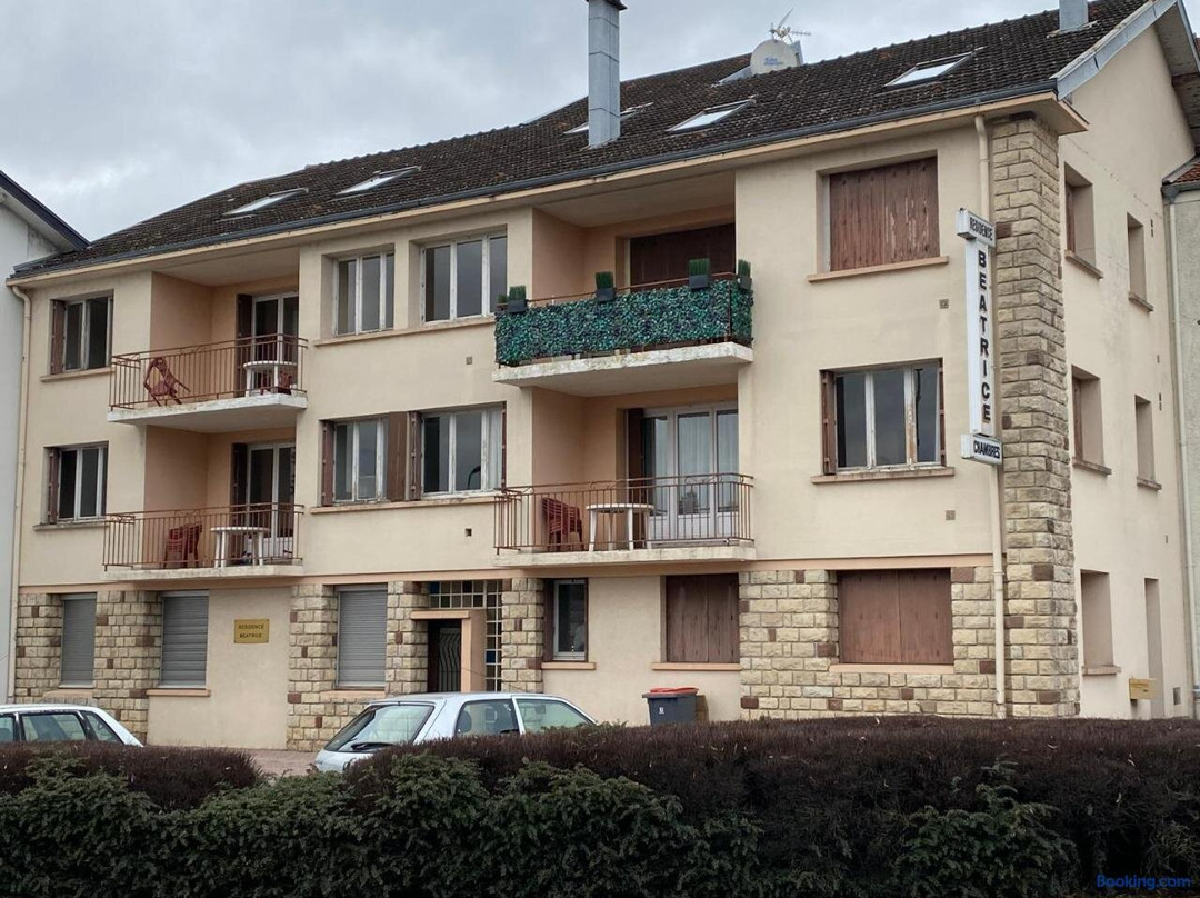 Les Studios Meubles De La Residence Beatrice