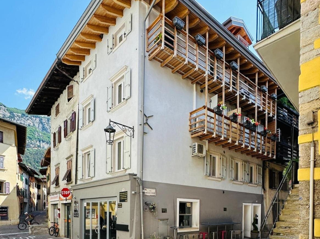 Es Rooms And Apartments