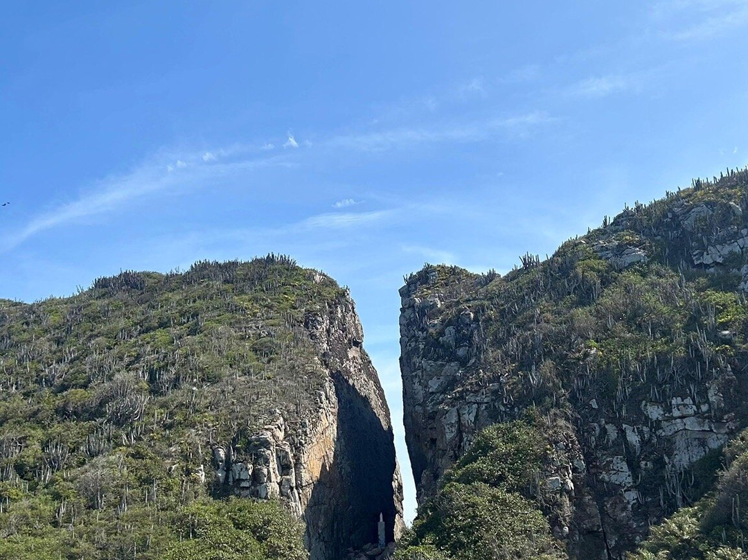 Crevice of Our Lady of Assumption-阿拉伊阿尔港必去景点