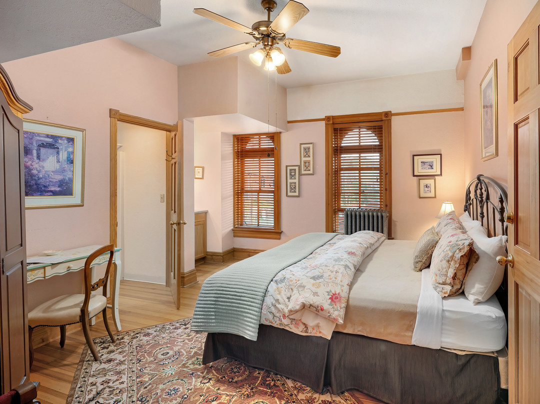 Hotel St. Nicholas主图