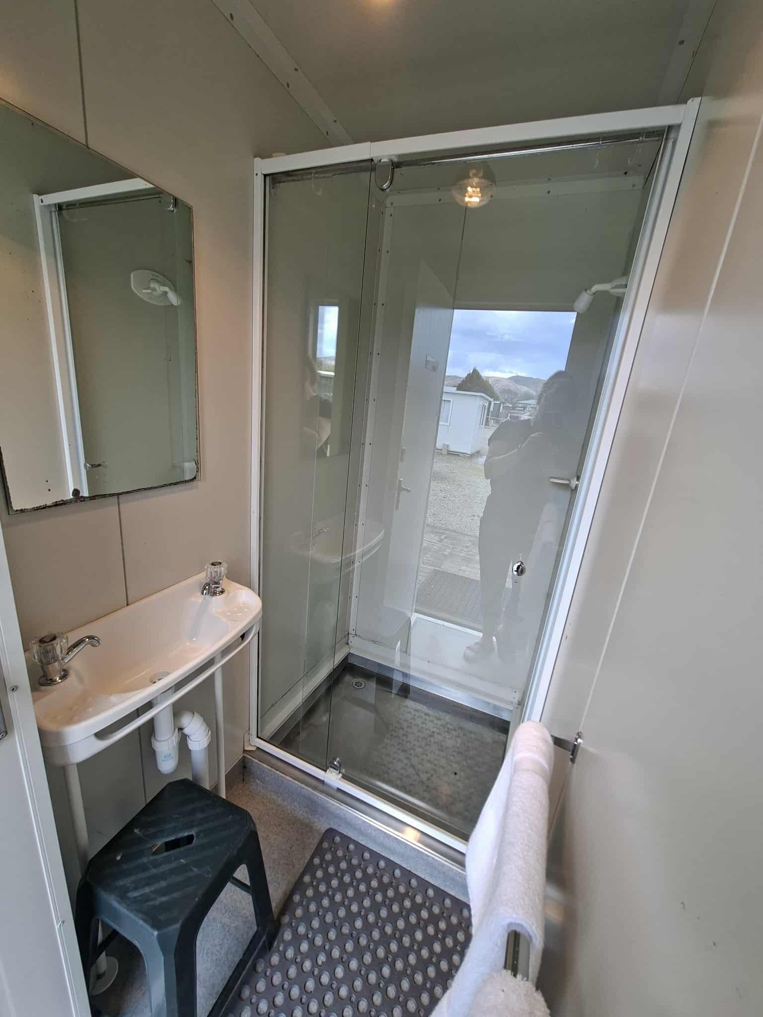 Mackenzie Motels-浴室