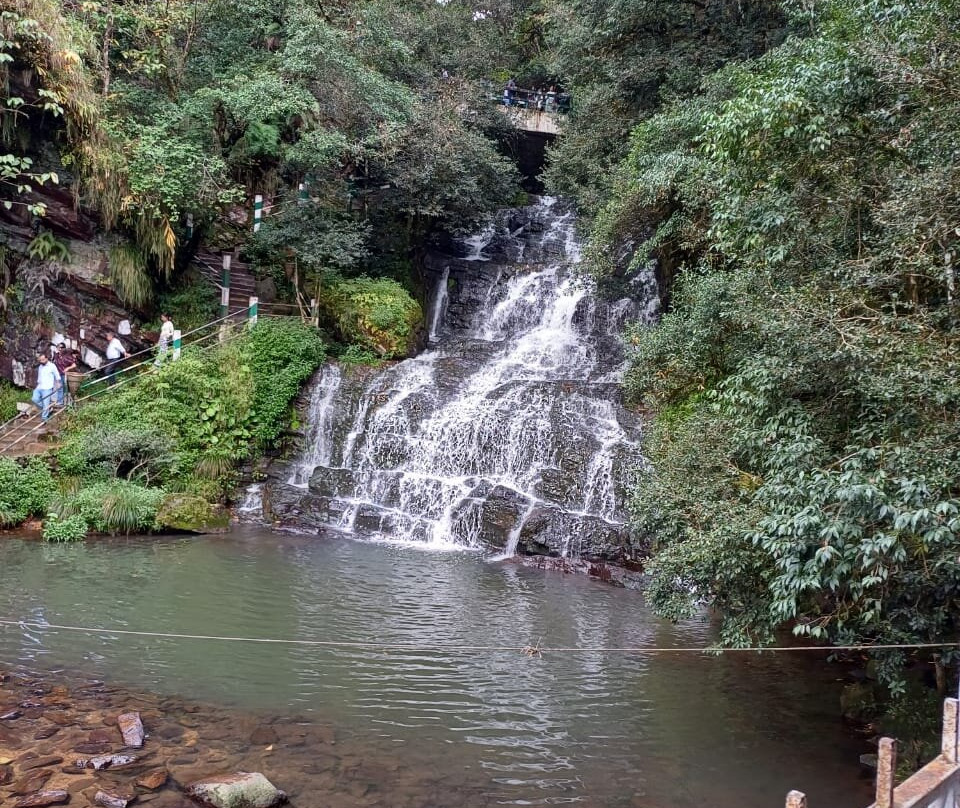 Elephant Falls-西隆必去景点
