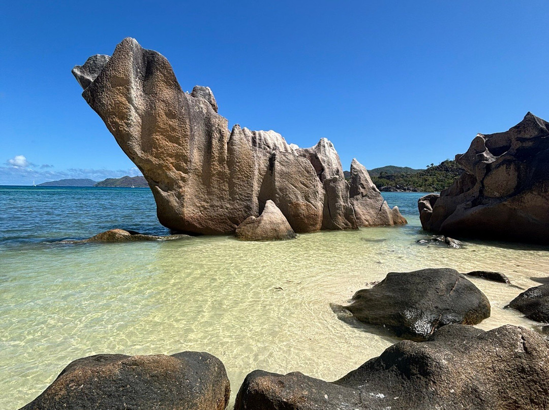 Geoli Charters-Anse la Blague必去景点